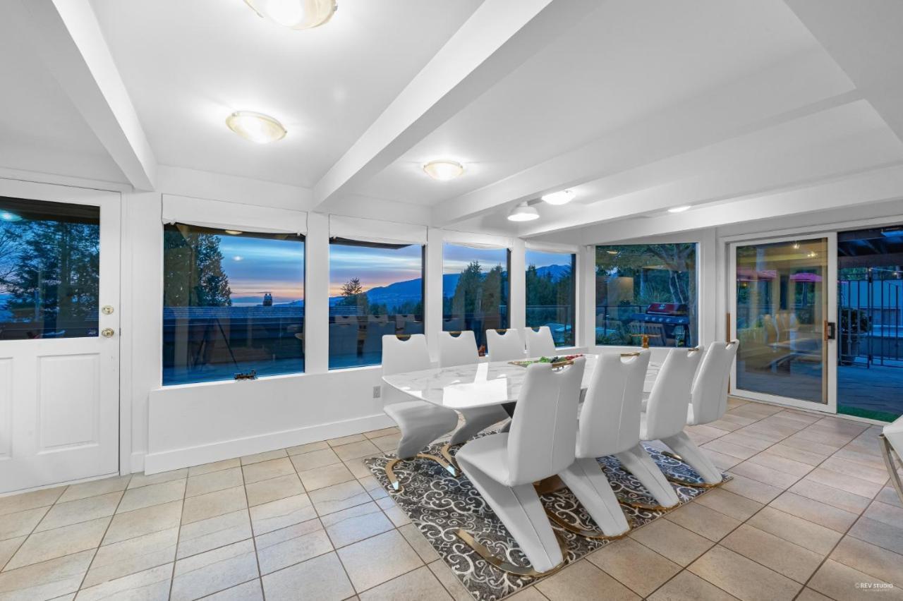 Seymour Private Bedroom, Ensuite Bathroom With Shared Pool, Hot Tub With Views North Vancouver Zewnętrze zdjęcie