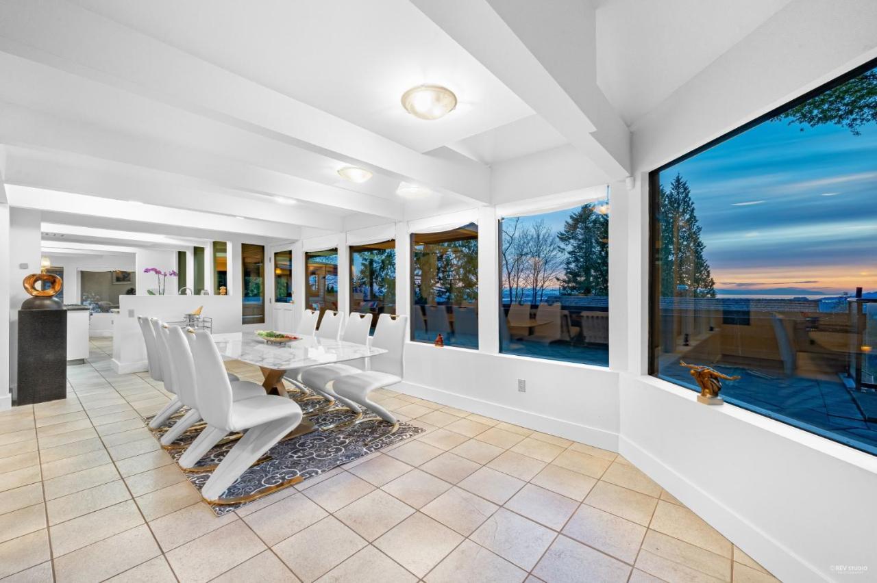 Seymour Private Bedroom, Ensuite Bathroom With Shared Pool, Hot Tub With Views North Vancouver Zewnętrze zdjęcie