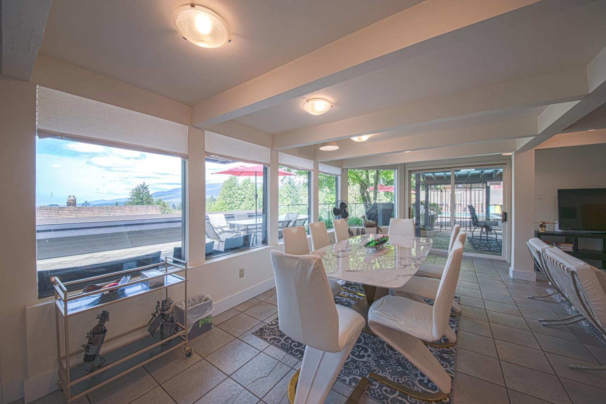 Seymour Private Bedroom, Ensuite Bathroom With Shared Pool, Hot Tub With Views North Vancouver Zewnętrze zdjęcie